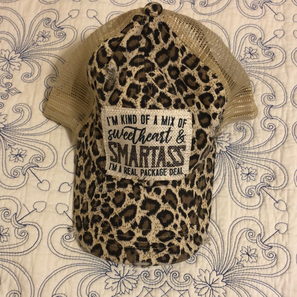 Women’s hat. Brand New only tried on!